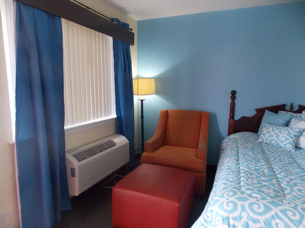 Econo Lodge Inn & Suites Downtown San Antonio Exterior photo