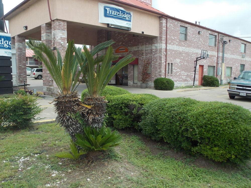Econo Lodge Inn & Suites Downtown San Antonio Exterior photo