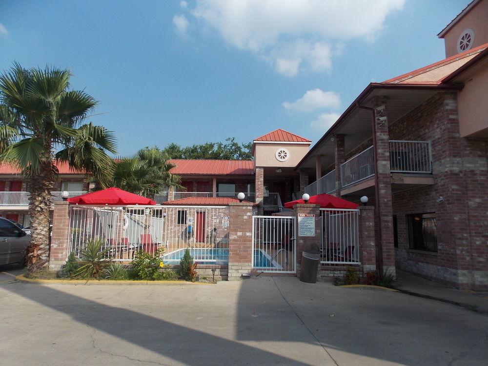 Econo Lodge Inn & Suites Downtown San Antonio Exterior photo