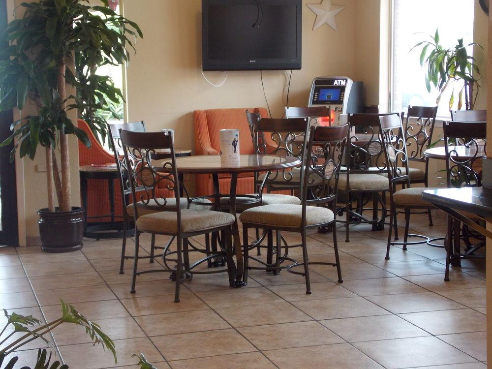 Econo Lodge Inn & Suites Downtown San Antonio Exterior photo