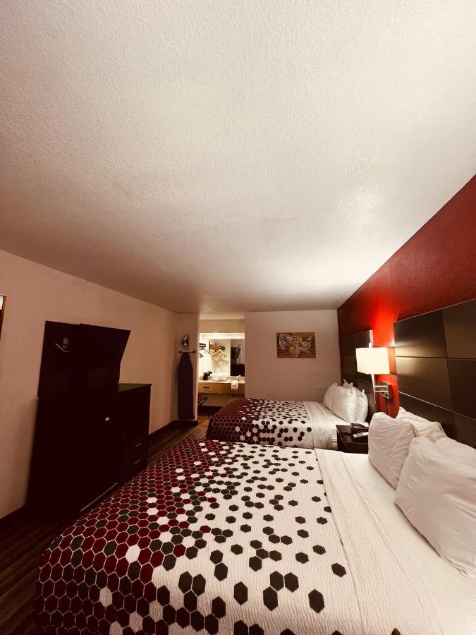 Econo Lodge Inn & Suites Downtown San Antonio Exterior photo